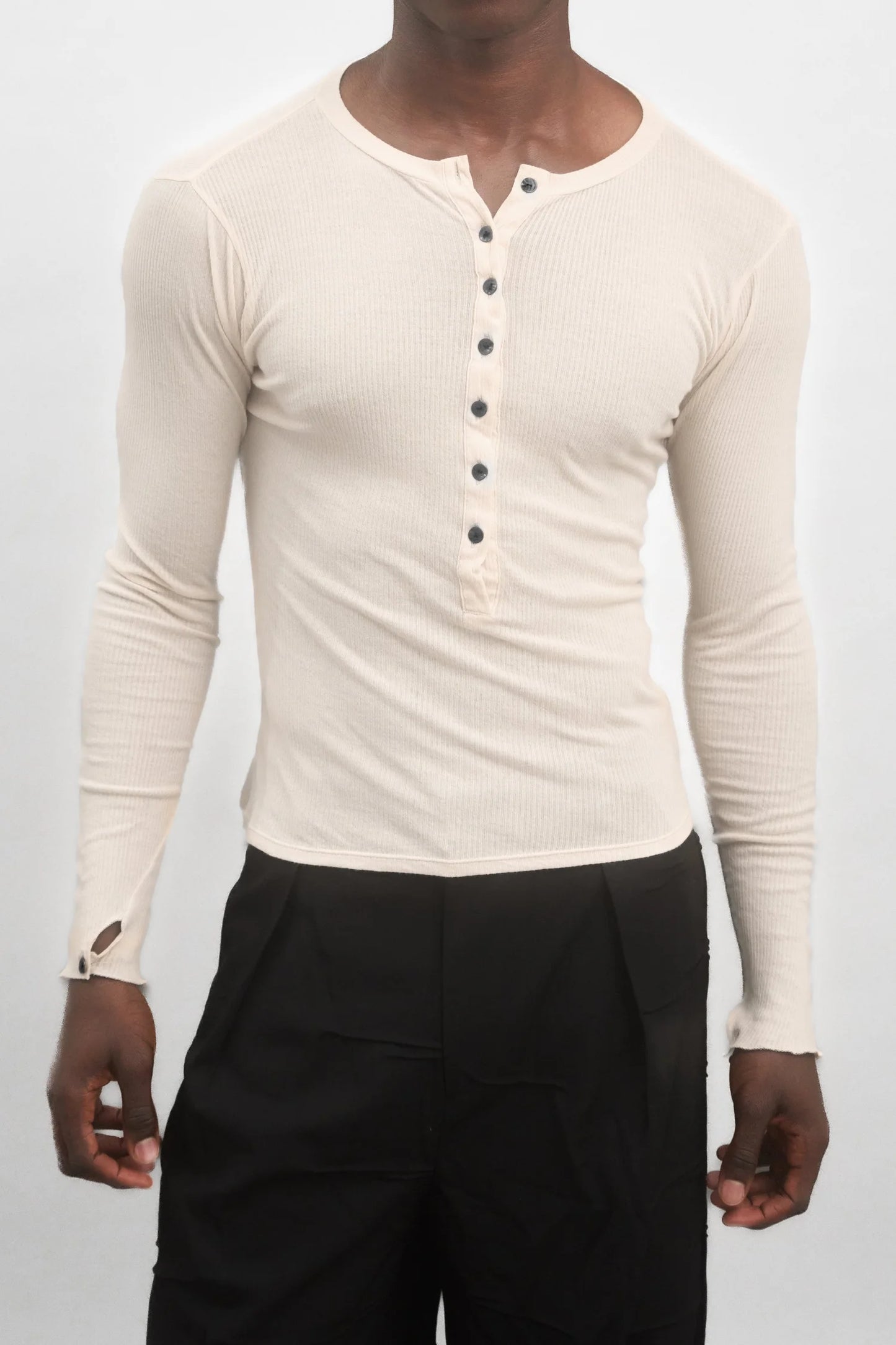 Nero Henley - White Oak - On Fig 1