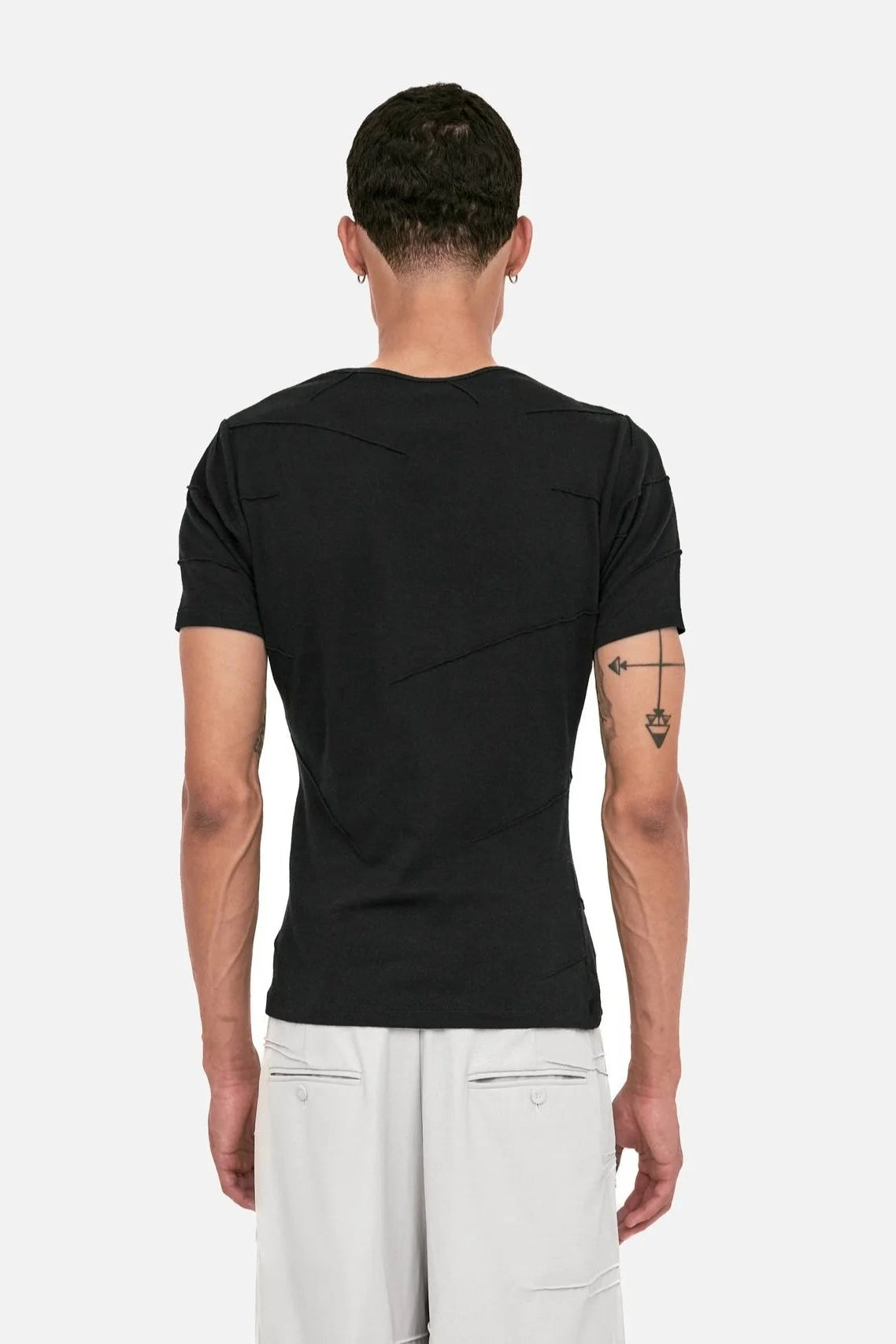 Braille T-Shirt - Deep Black - On Fig 3