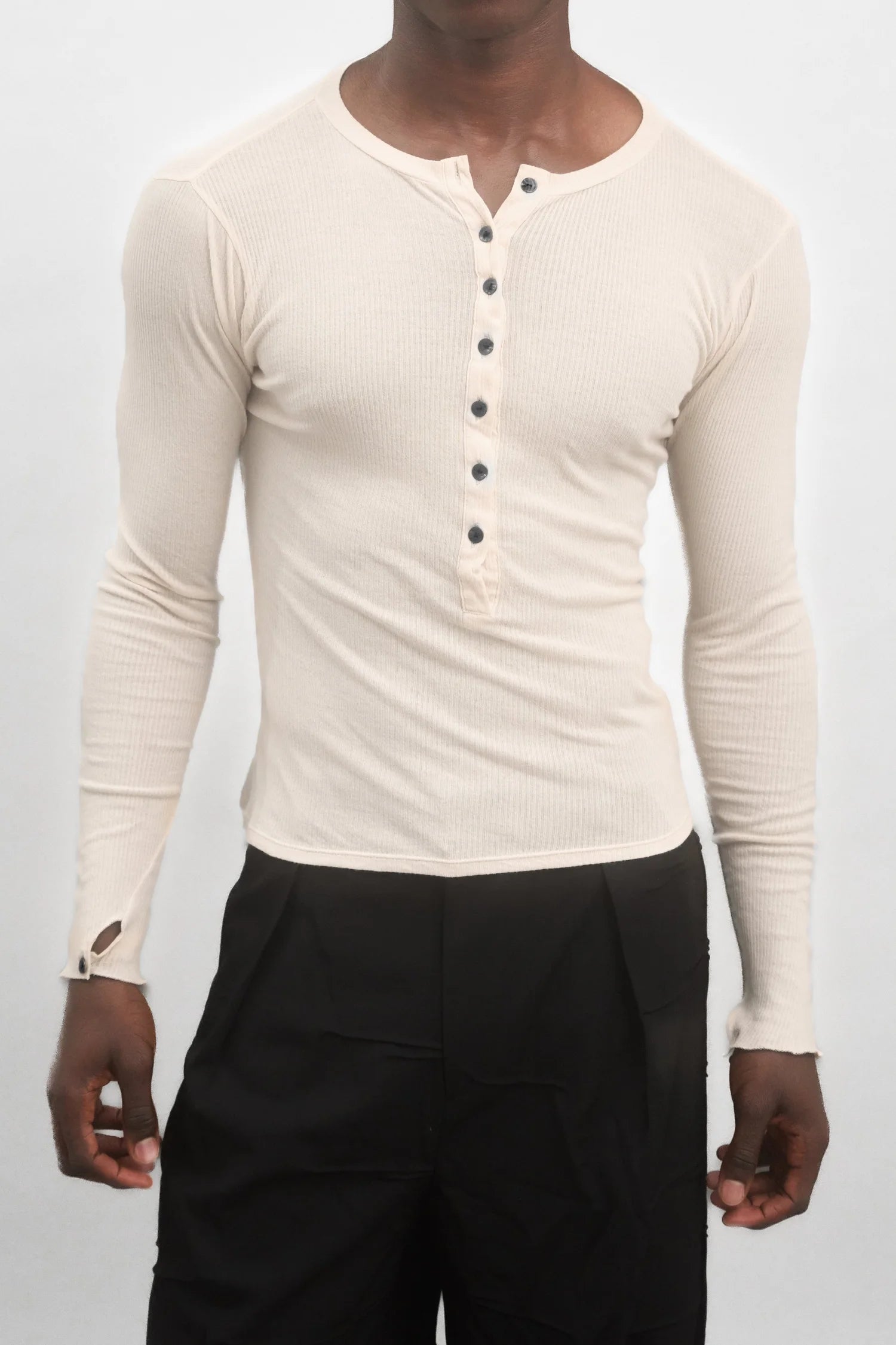 Nero Henley - White Oak - On Fig 1