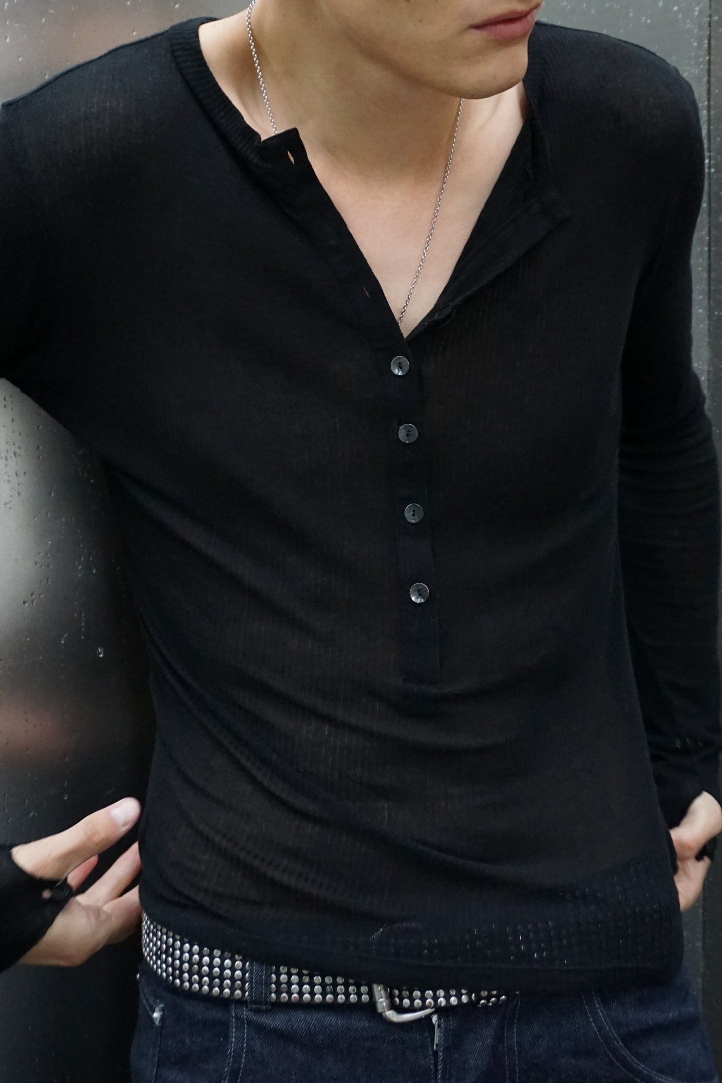 Nero Ribbed Henley